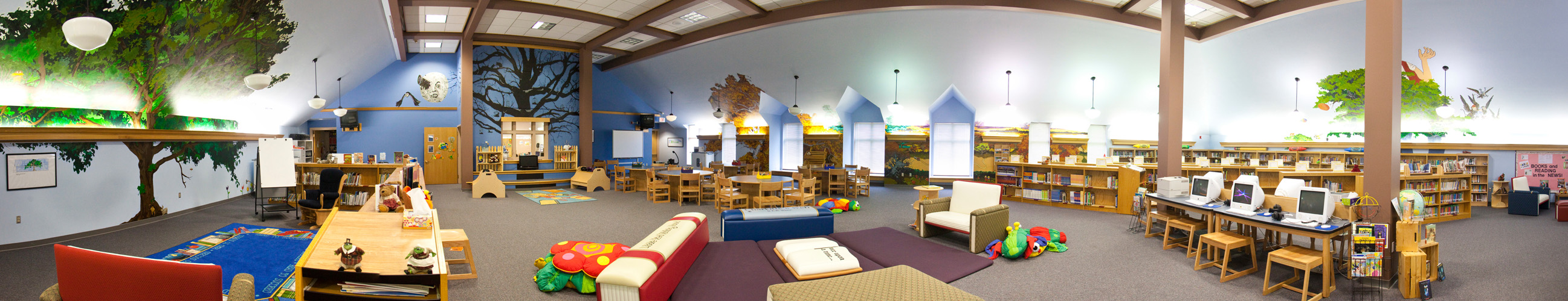Dundee Elementary Library Panorama